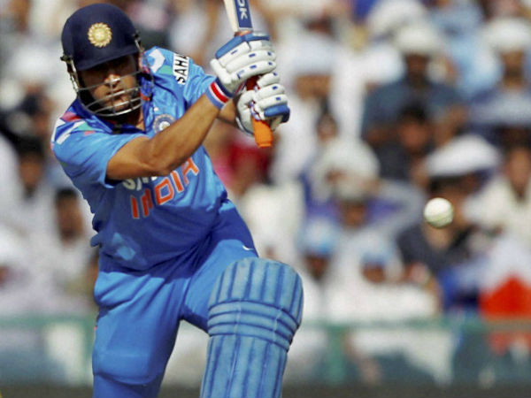 அதிகபட்ச அணி ரன் குவிப்பு