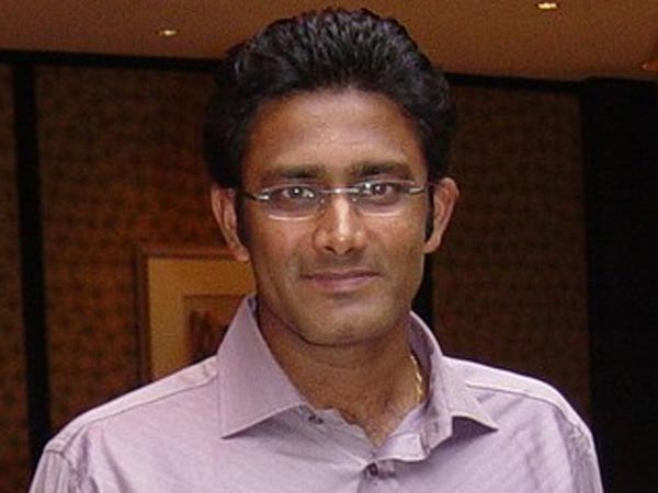 அனில் கும்ளே, அபிஷேக் பச்சன்