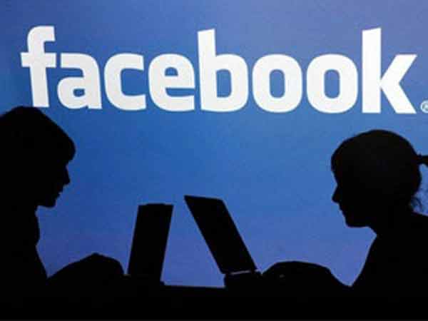 90 லட்சம் பேர் பேஸ்புக்கில்