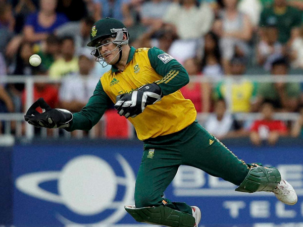 ஃபீல்டிங்கில் வலிமை ஃபீல்டிங்கில் வலிமை