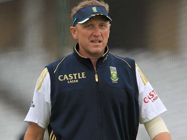 மூவர் கூட்டணி 