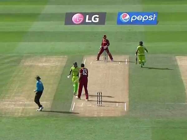 சோதனையில் ஒரு சாதனை சோதனையில் ஒரு சாதனை