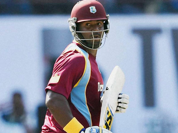 டக் அவுட் ஆன ஸ்மித்