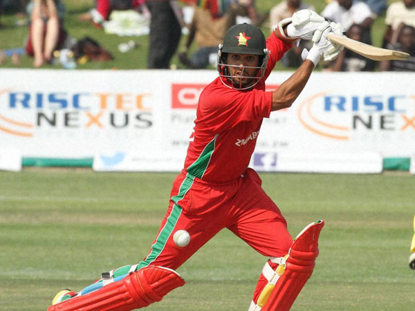 ரசாவும் அவுட்