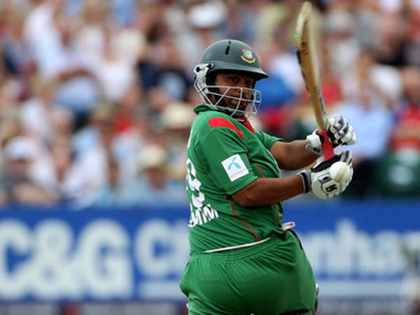 ஆரம்பத்திலேயே அதிர்ச்சி ஆரம்பத்திலேயே அதிர்ச்சி