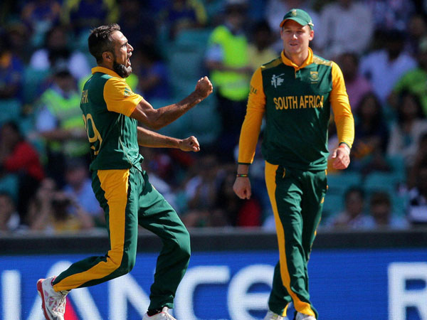 தாகிர் அபாரம்