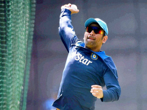 மாற்றி யோசிப்பவர்