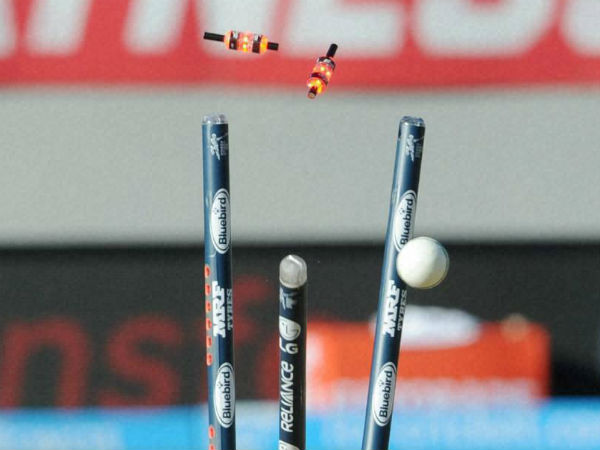 இங்கிலாந்துக்கு 5 அவுட் இங்கிலாந்துக்கு 5 அவுட்