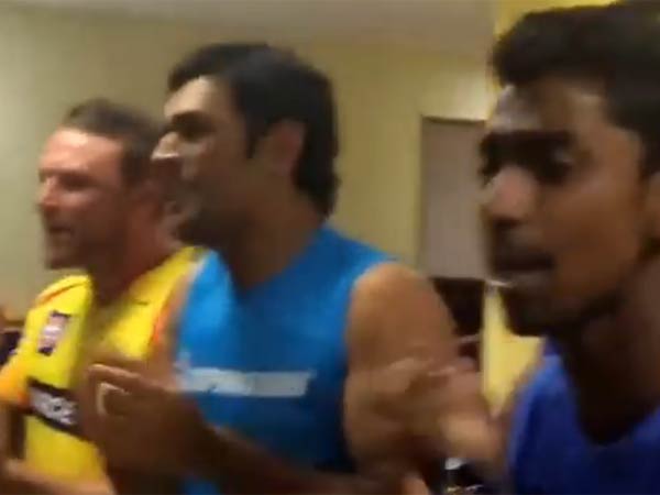 IPL 2015: CSK family song!