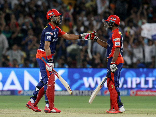 ரன் குவித்த மயங்க் - யுவராஜ் ஜோடி