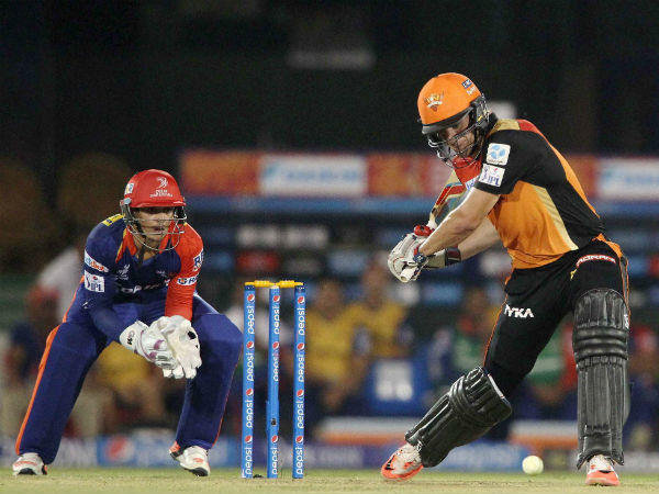 இறுதி கட்டத்தில் ரன் குவிப்பு