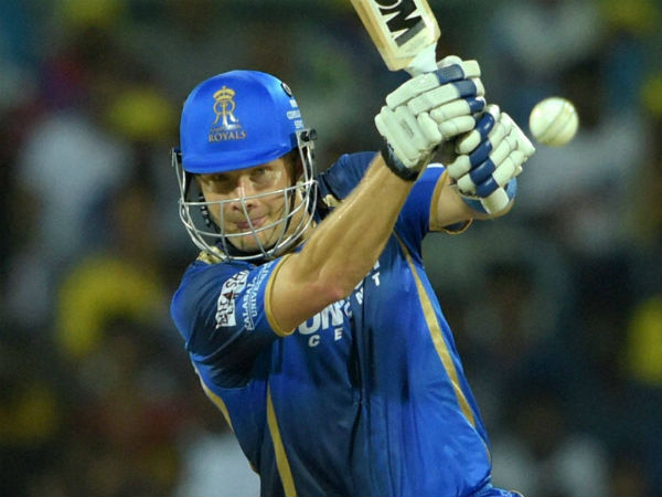 12 ரன்களில் வெற்றி