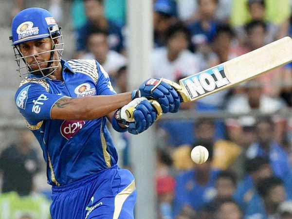 சிம்மன்ஸ் விளாசல்