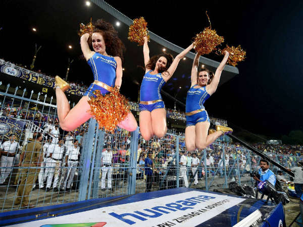 ஆனால் இந்தியர்கள் சற்று ஓவர்தான்