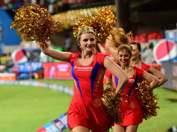 அது ஏன் அப்படி