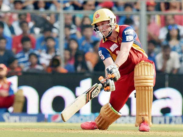 கலக்கிய டி வில்லியர்ஸ், மன்தீப் ஜோடி