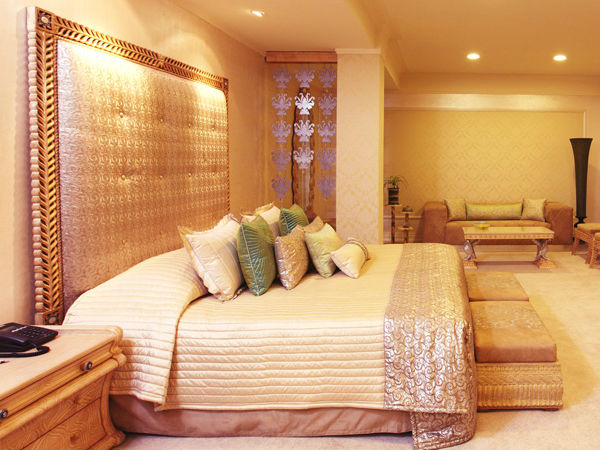 ராத்திரி முழுக்க