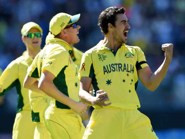 கடுமையாக மோதனும்