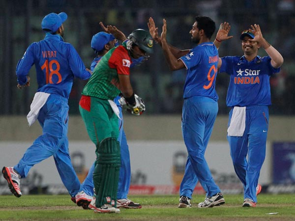 ஃபீல்டர்கள் எண்ணிக்கை