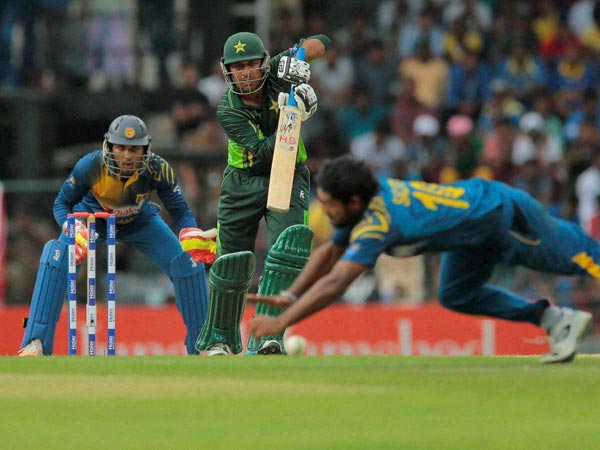 கல்வீச்சு கல்வீச்சு