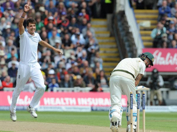 சுருண்ட ஆஸி.