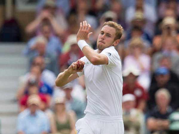 பொளந்து கட்டிய பிராட்