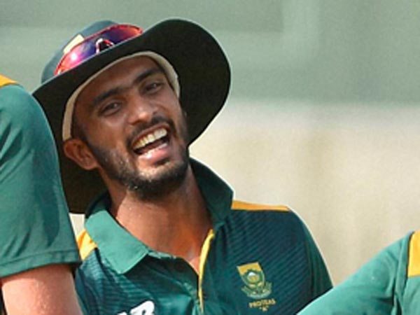 புன்னகை தவழ