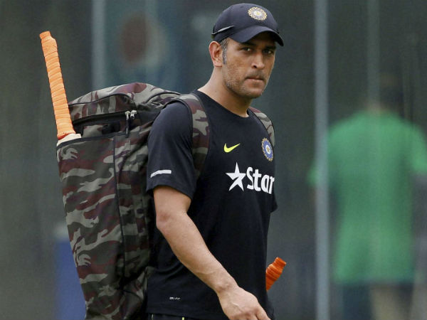 கை நிறைய பிராண்டுகள்: