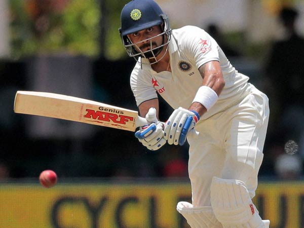 319 ரன்கள் குவிப்பு