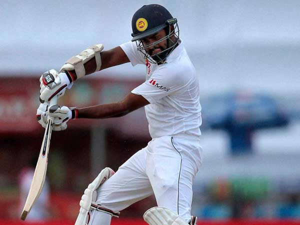 3 விக்கெட்டுகள் 