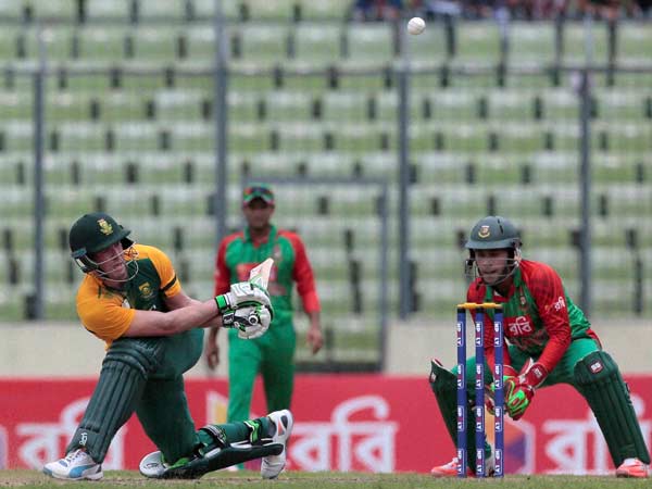 டிவில்லியர்ஸ் சாதனை