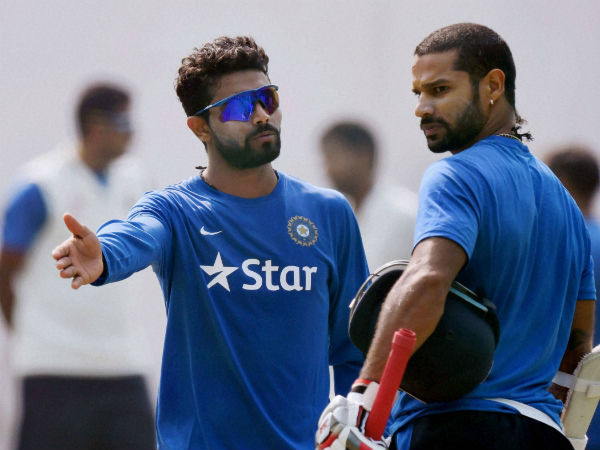 பவுலர்தான் 