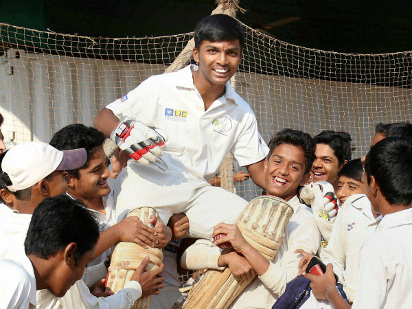 வரலாற்றுச் சாதனை