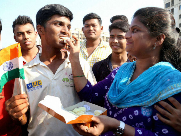 தாயாரின் உழைப்பு