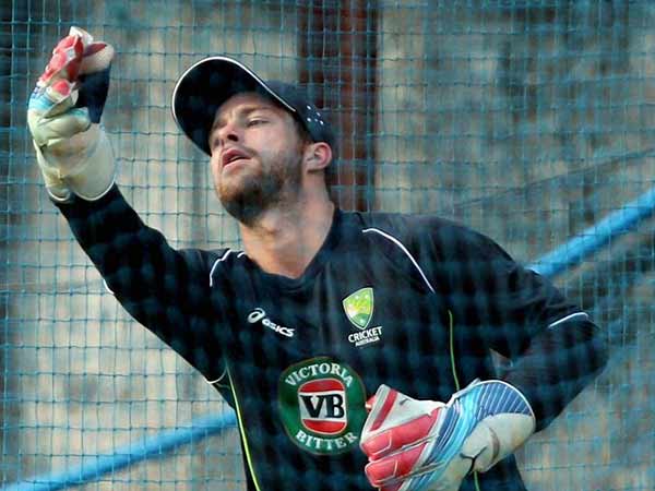 இந்தியர்களை மிரட்டுவார்