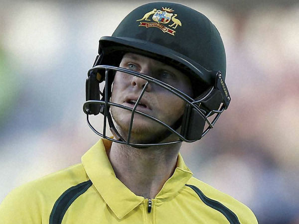 ஸ்மித்துக்கு அடிமேல் அடி