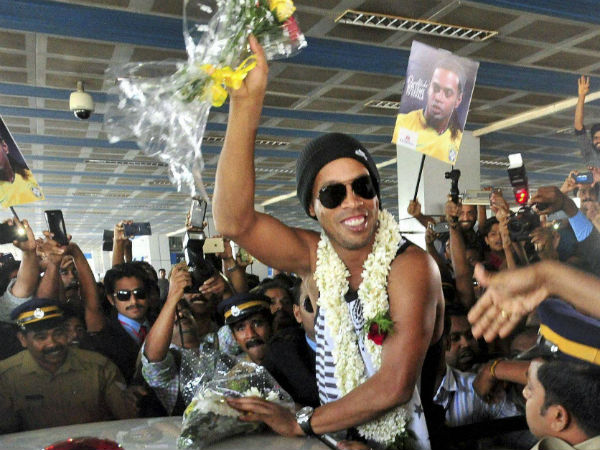 அரசுப் பள்ளிக்கு விசிட்