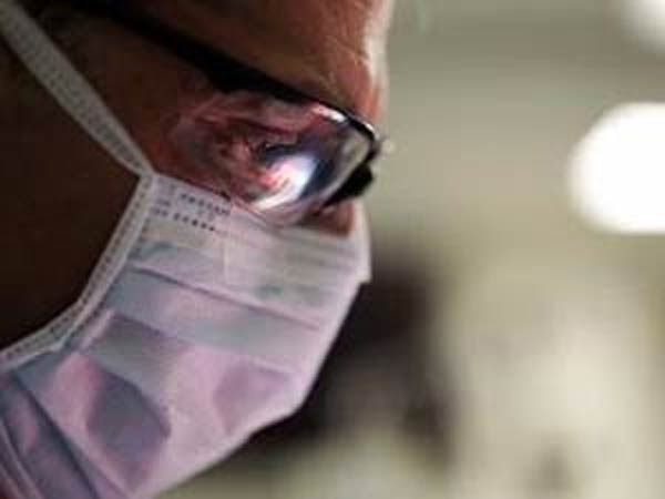 ரத்தம் கொட்டியது