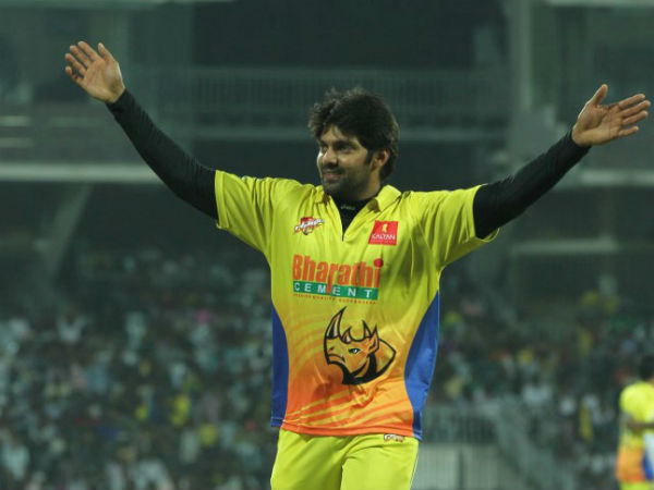 பேட்டிங், பீல்டிங்