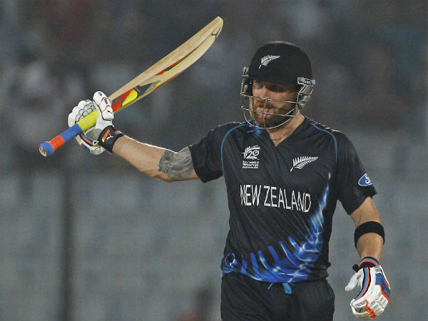 அதிரடி பவுலிங்