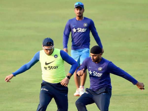 கிரிக்கெட்டுன்னா இதுவா