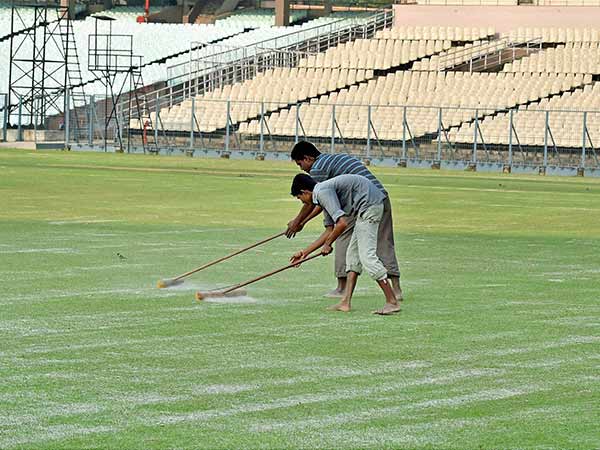 சிறப்புக் குழு போட்டும் வேஸ்ட்