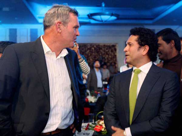 Former New Zealand captain Martin Crowe dies aged 53 Former New Zealand captain Martin Crowe dies aged 53