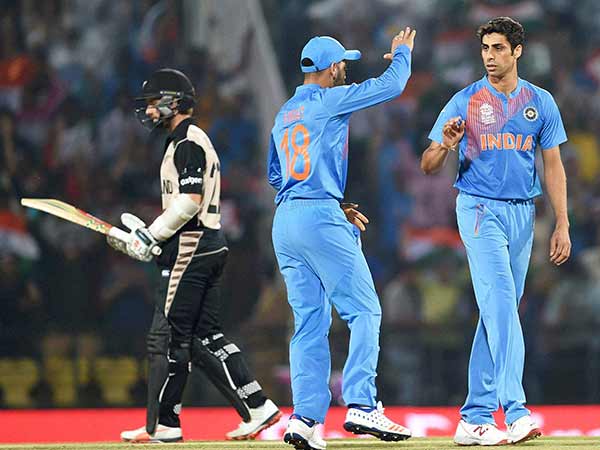 சிறப்பான பந்து வீச்சு