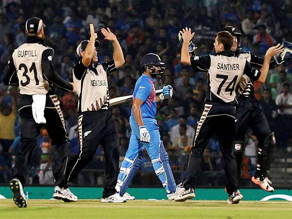 ஸ்பின்னால் சுருண்டது