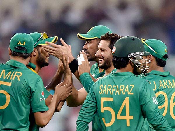 பல கேப்டன்கள்