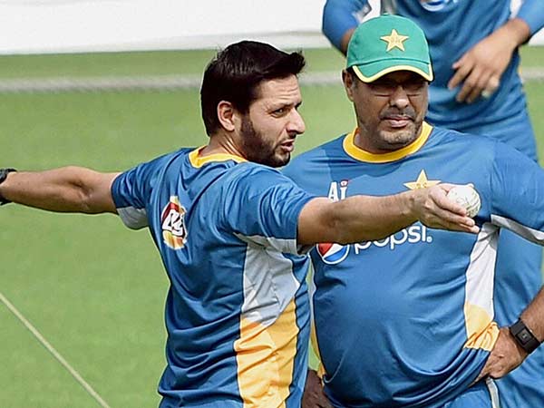 விமர்சனம் சகஜம்தான்