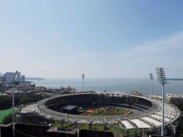 பிட்சில் மாற்றம்