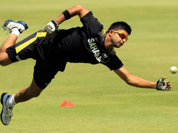 ரெய்னா மீது அனைவரின் கண்களும் ரெய்னா மீது அனைவரின் கண்களும்