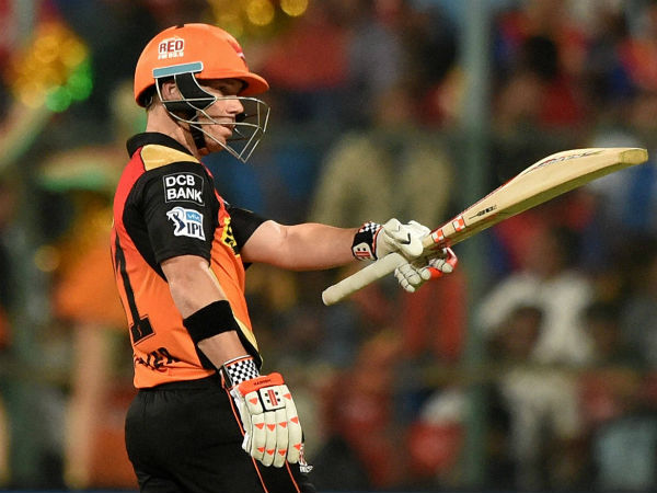 கலங்கடித்த வார்னர்